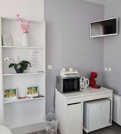 Rum i privatbostad Le Pavachon Entree Independante Piscine Familiale Chauffee, 4 Min Du Puy Du Fou