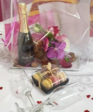 Rum i privatbostad Le Pavachon Entree Independante Piscine Familiale Chauffee, 4 Min Du Puy Du Fou