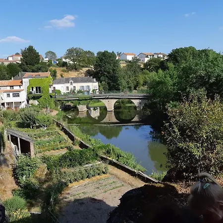 Le Pavachon Entree Independante Piscine Familiale Chauffee, 4 Min Du Puy Du Fou Homestay Les Epesses