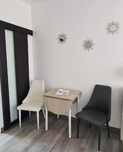 홈스테이 Le Pavachon Entree Independante Piscine Familiale Chauffee, 4 Min Du Puy Du Fou Les Épesses