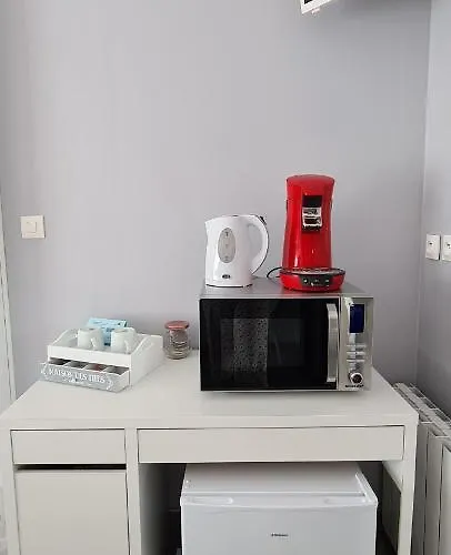 홈스테이 Le Pavachon Entree Independante Piscine Familiale Chauffee, 4 Min Du Puy Du Fou *