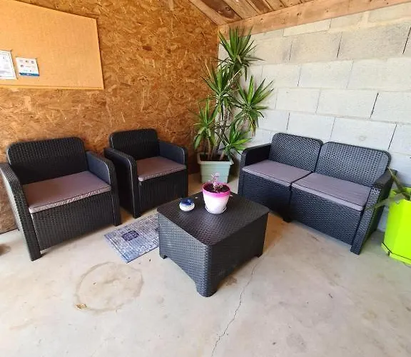 홈스테이 Le Pavachon Entree Independante Piscine Familiale Chauffee, 4 Min Du Puy Du Fou Les Épesses