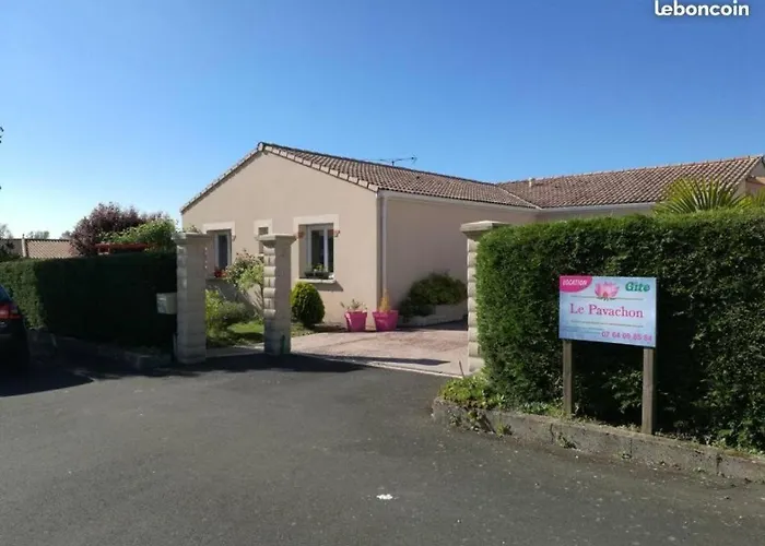 Le Pavachon Entree Independante Piscine Familiale Chauffee, 4 Min Du Puy Du Fou * Les Épesses